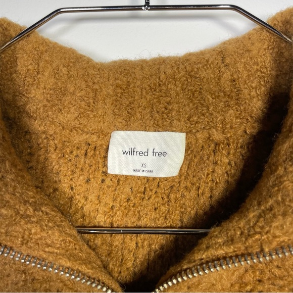 Aritzia Wilfred Free  yellow sweater pullover  half zipped  size  XS - Picture 5 of 9